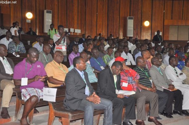 Pr Dah Cyrille Serges (Service des explorations  fonctionnelles et de médecine du sport au CHU de Cocody) : “A la FIF, nous exigeons un  électrocardiogramme aux joueurs”